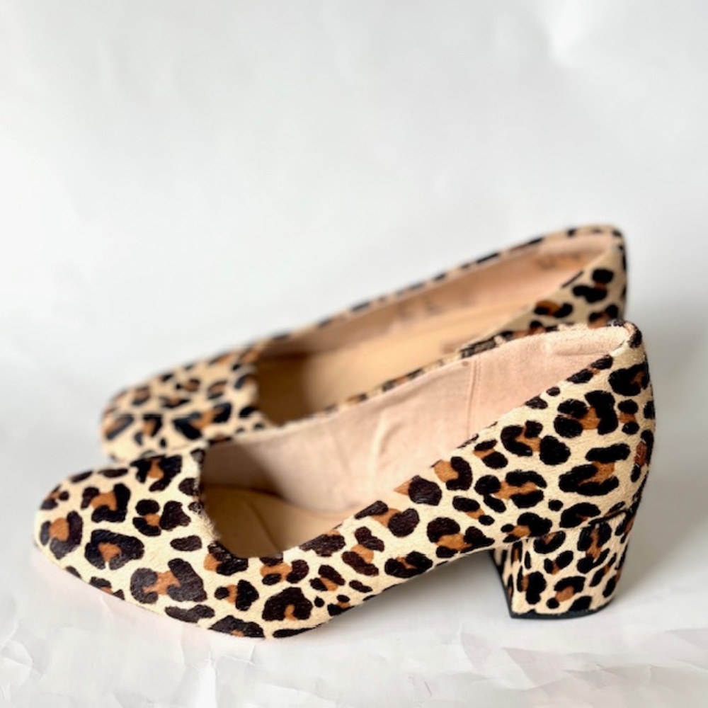 Clarks Leopard Print Fernie Heels Size 8 NWT - Picture 1 of 9